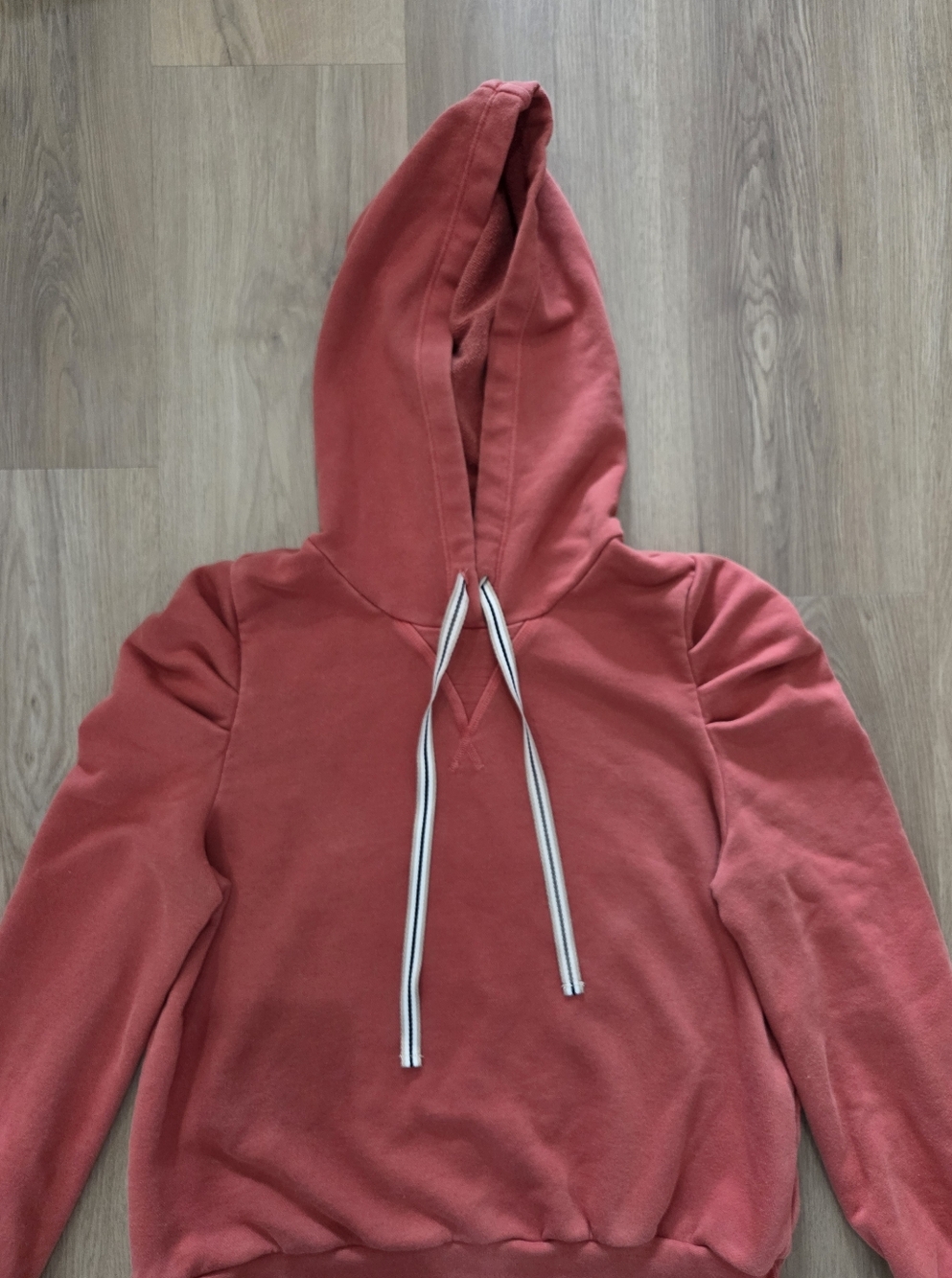 Evereve Wmns Tyra Puff Sleeve Hoodie M Burnt Red Preppy Cozy Girly Comfy Casual - Picture 4 of 9
